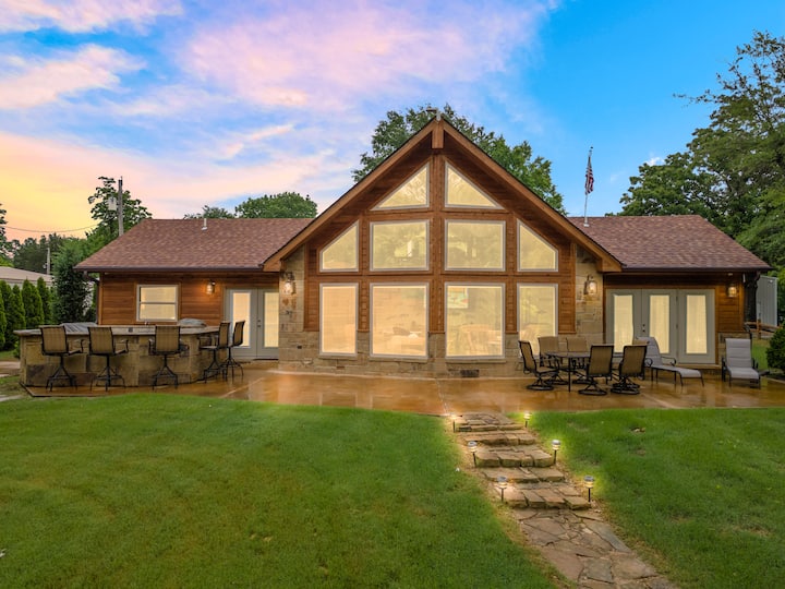 Peaceful Lakefront Cabin on Lake Eufaula Cabins for Rent in Eufaula