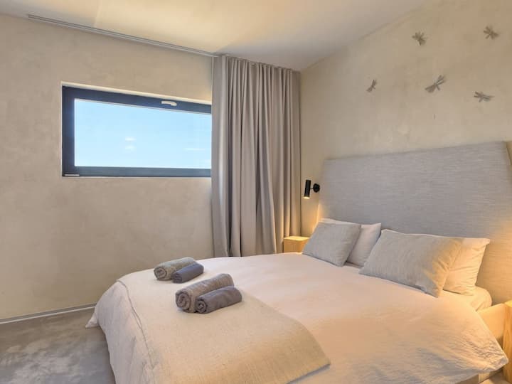 Საძინებელი 4 ზღვის ხედით ზღვის ხედით