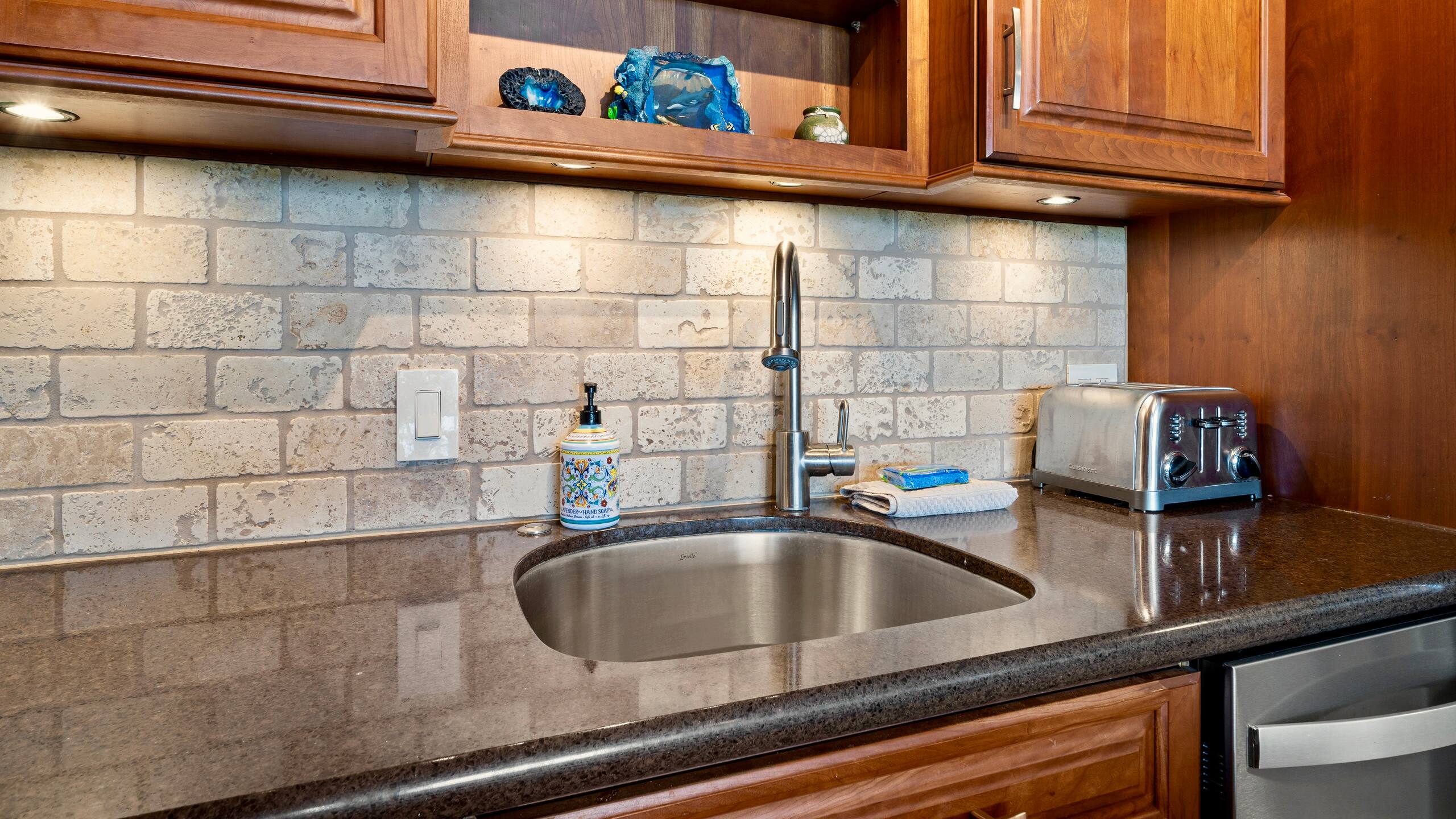 Condo in Kihei · ★4.99 · 1 bedroom · 1 bed · 1 bath - Image 13