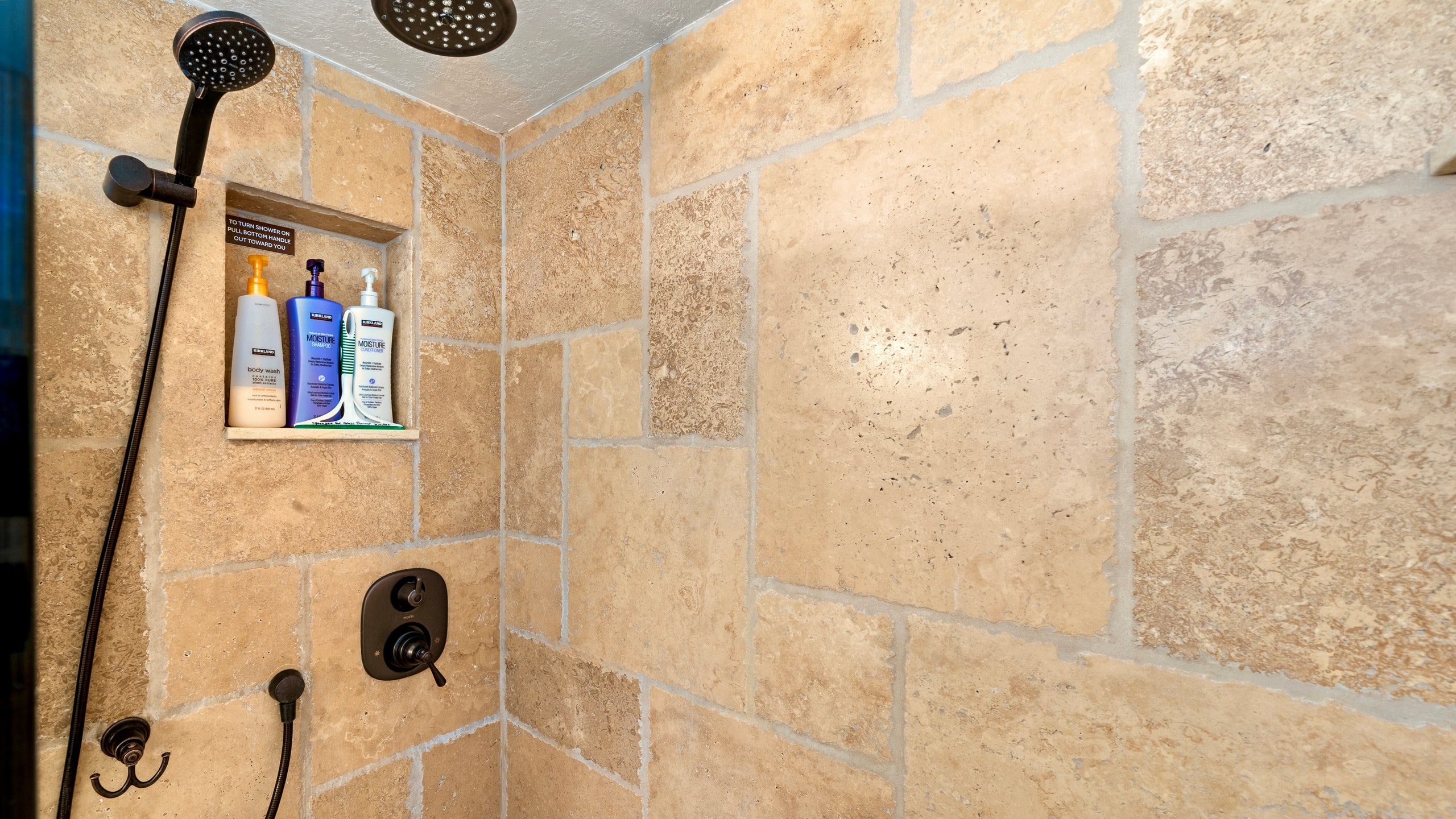 Condo in Kihei · ★4.99 · 1 bedroom · 1 bed · 1 bath - Image 6