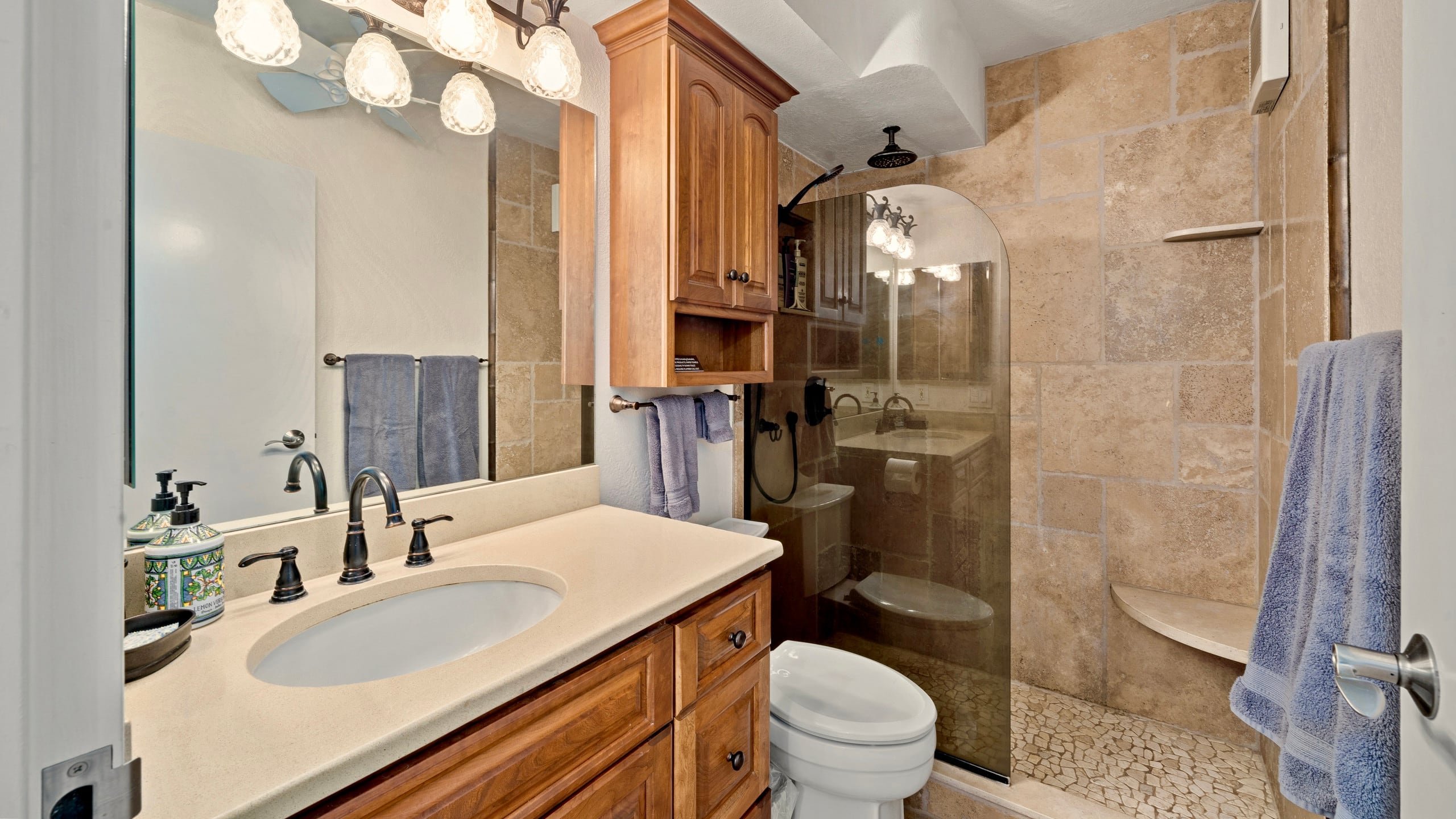 Condo in Kihei · ★4.99 · 1 bedroom · 1 bed · 1 bath - Image 5