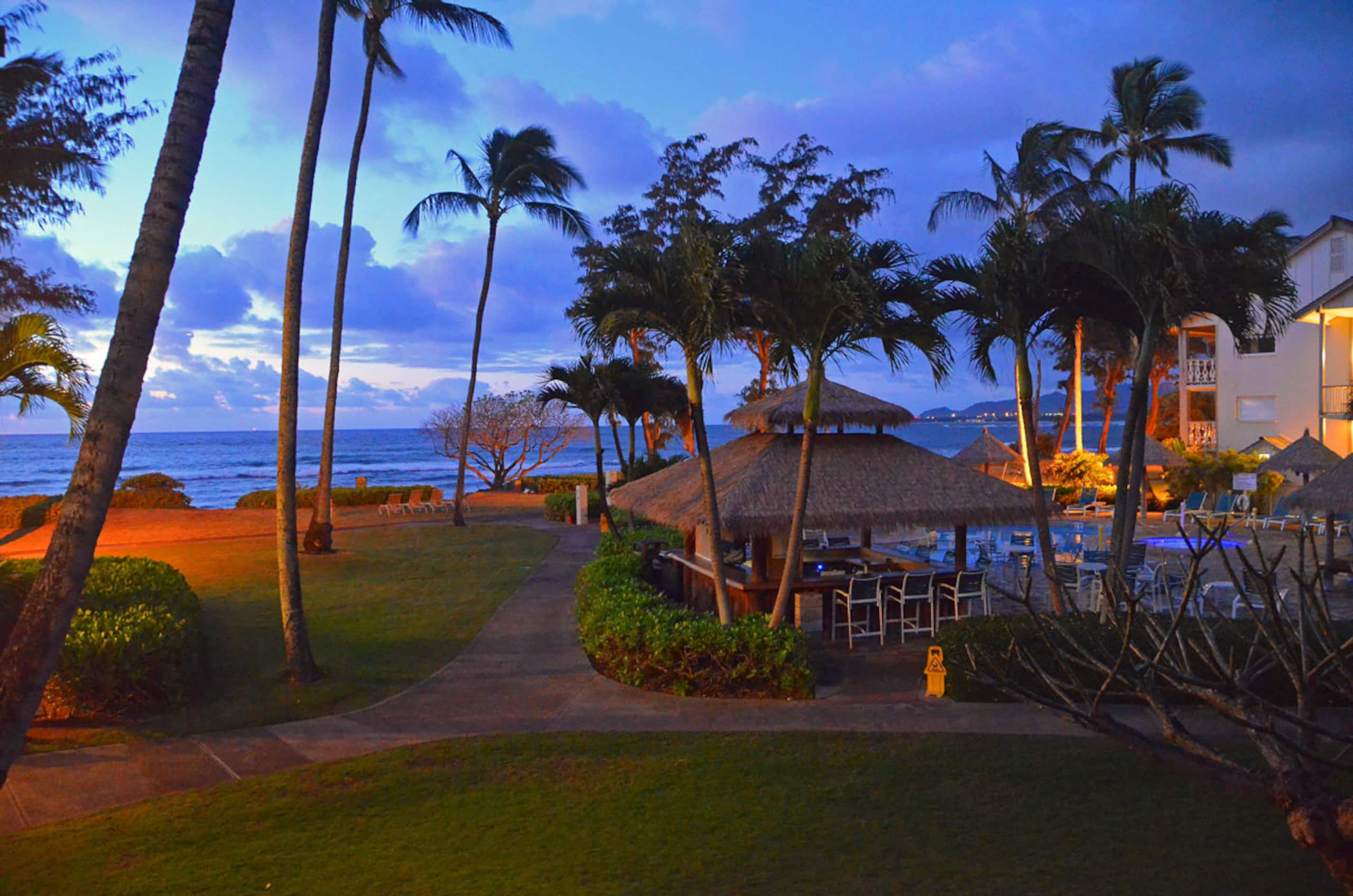 Beachside Ocean View in Paradise w/Pool & Hot Tub - Photo 14