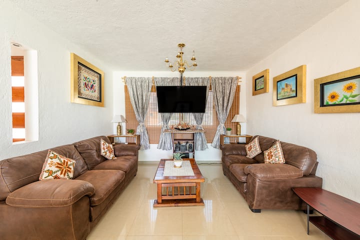Casa Maru: Alberca, Petfriendly, Asador, Wifi 350 - Querétaro