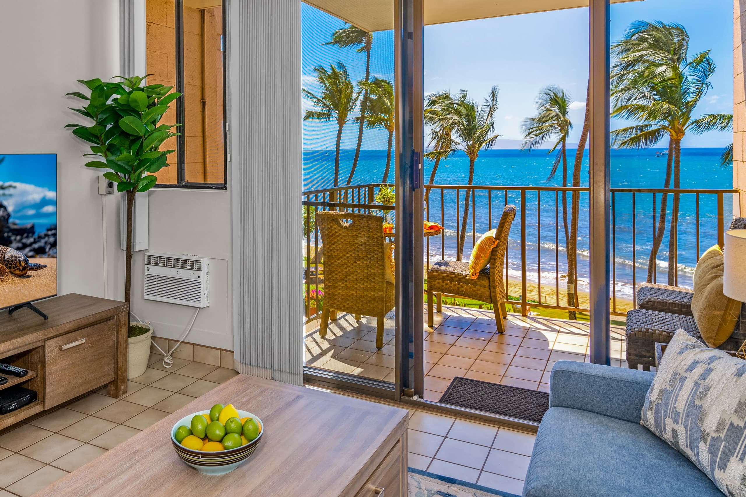 Condo in Kihei · ★4.86 · 1 bedroom · 2 beds · 1 bath - Image 14