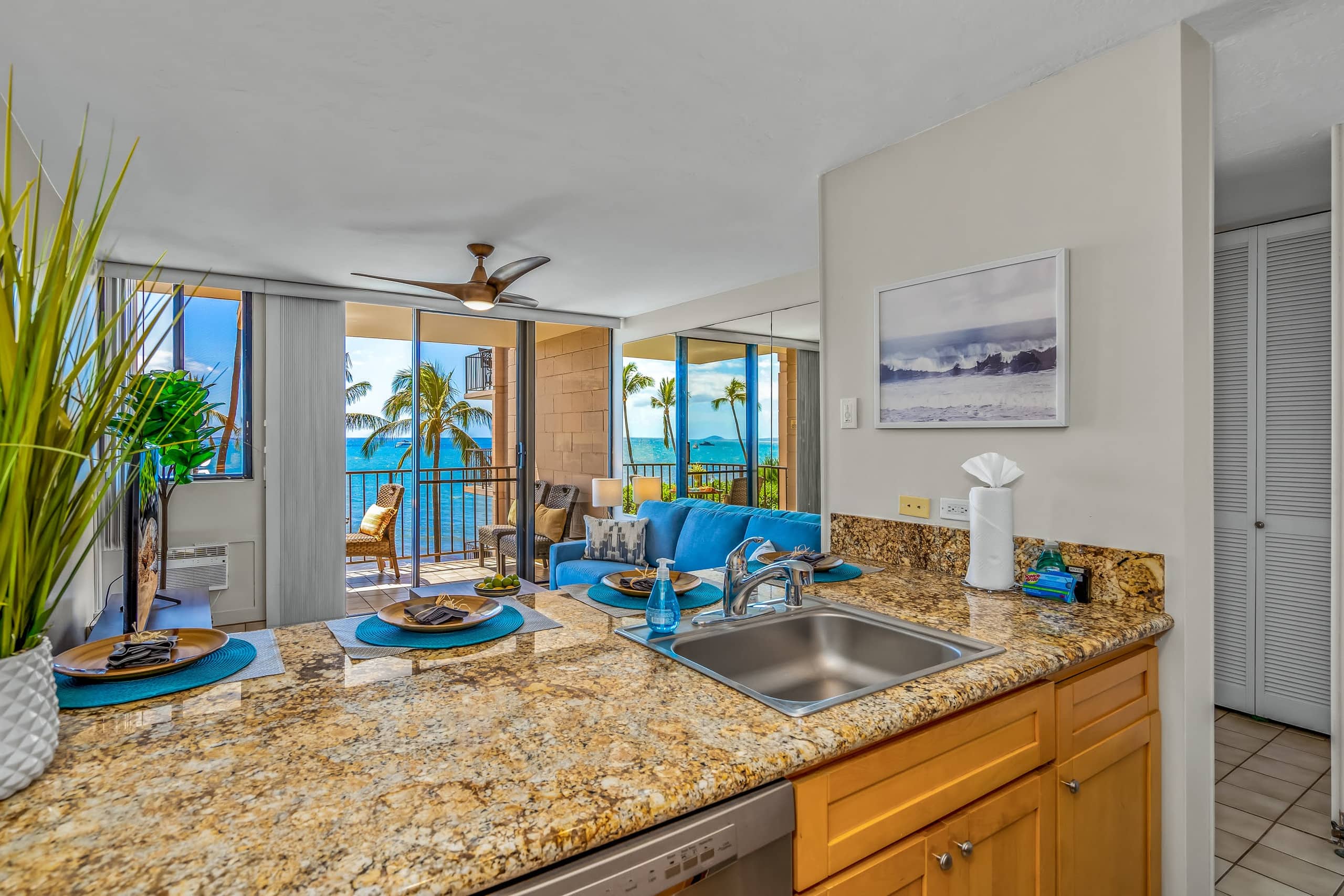 Condo in Kihei · ★4.86 · 1 bedroom · 2 beds · 1 bath - Image 3