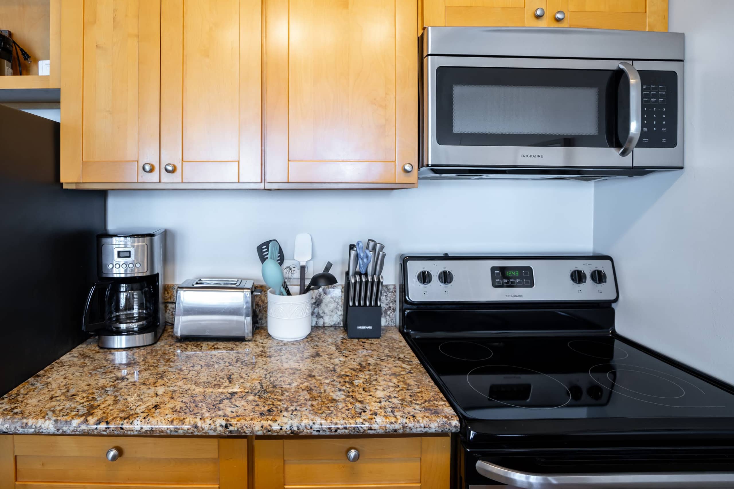 Condo in Kihei · ★4.86 · 1 bedroom · 2 beds · 1 bath - Image 12