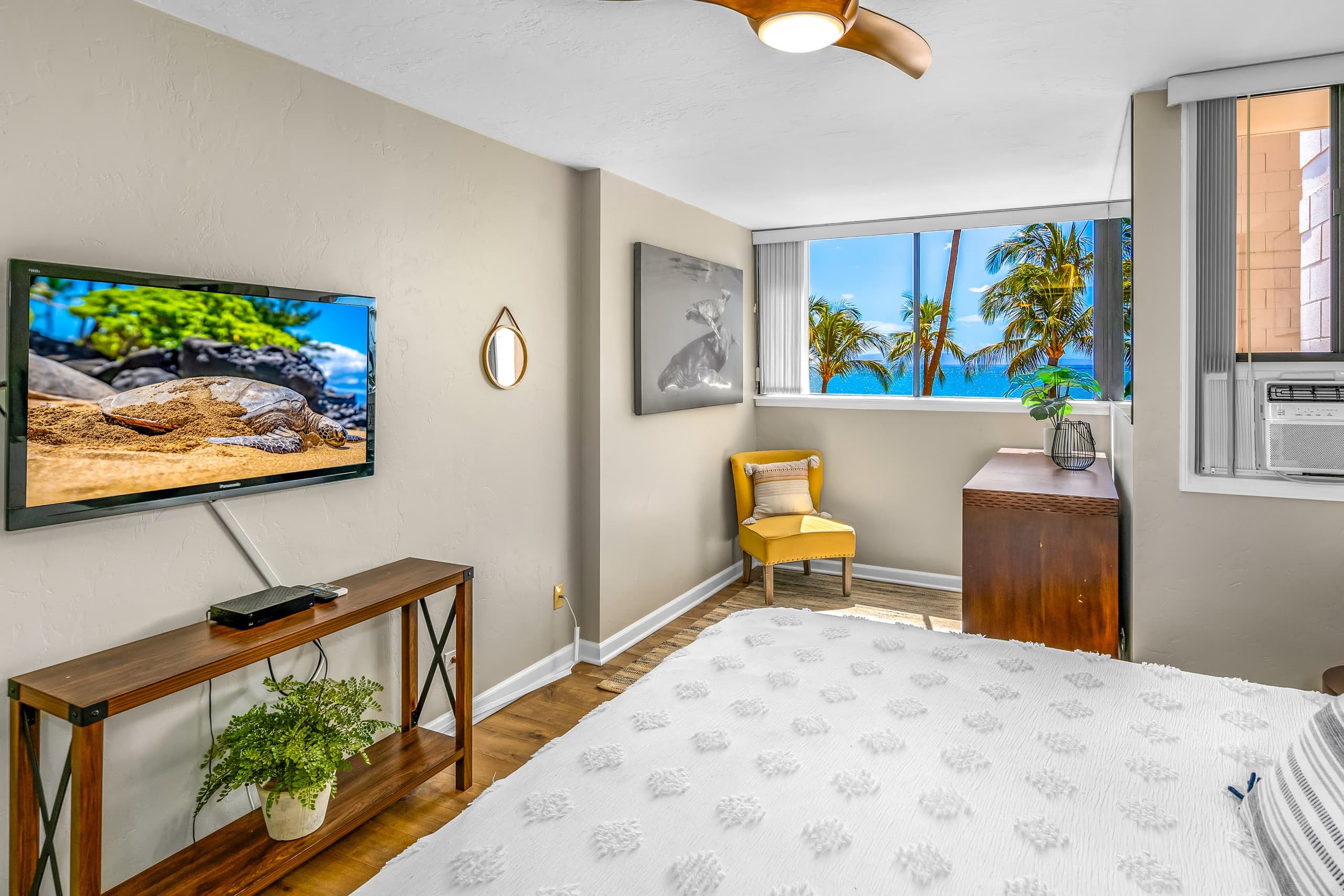 Condo in Kihei · ★4.86 · 1 bedroom · 2 beds · 1 bath - Image 23