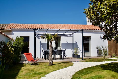 Airbnb performant: Charming 4* house on Oléron Island 1/4 pers. à Saint Pierre D'oléron