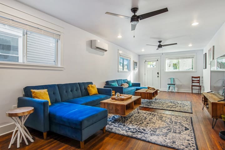 Mid-City NOLA Getaway, Great for Groups!