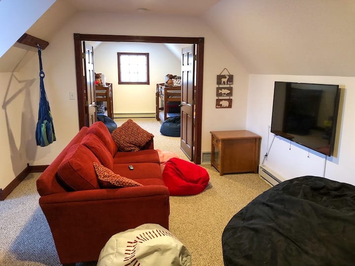 Massive Lakefront Cabin in Pillsbury Forest Cabins for Rent in Nisswa