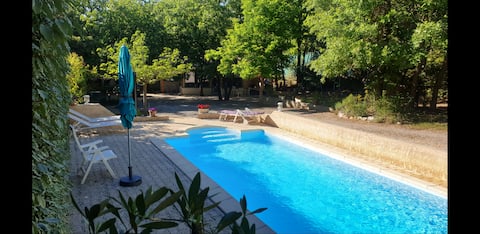 House with pool near Aix-en-Provence