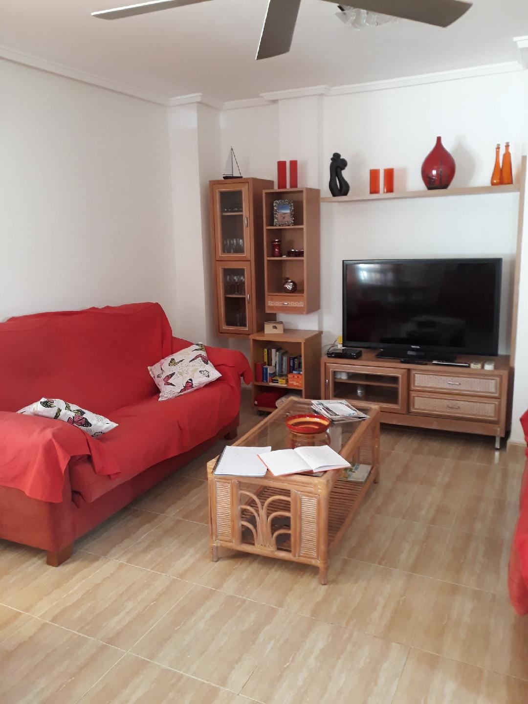 Propriété Airbnb réussie: House with garden and pool access à San Fulgencio