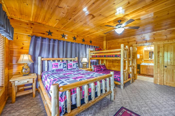 V tejto chate oplýva úplne nový nábytok v spálni