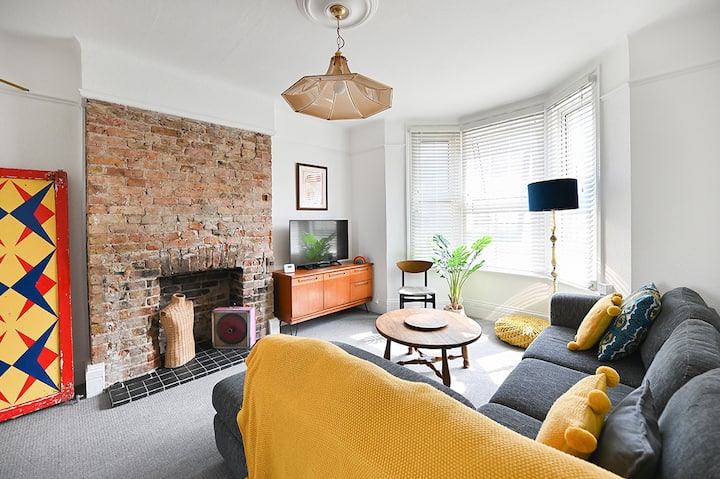 Townhouse In Central Broadstairs With Parking - Broadstairs