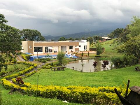 Muisca - El Salto del Pómeca Eco-tourism Estate