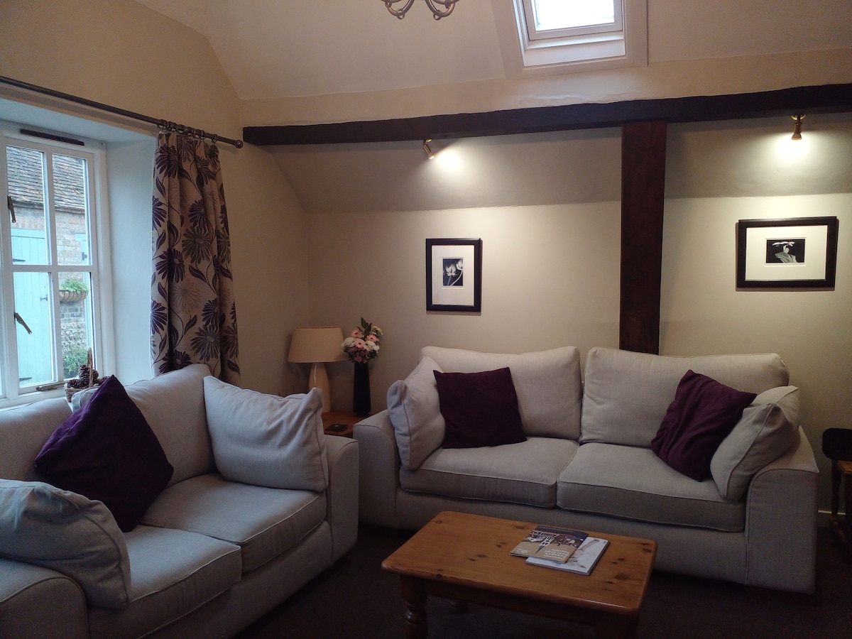 Popular Airbnb listing: Gorgeous rural bungalow, close to the sea in Chichester