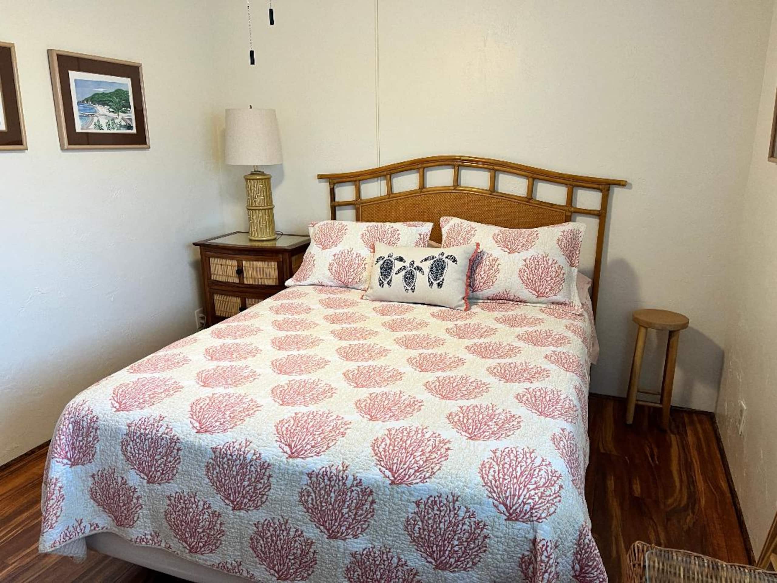 Condo in Kailua-Kona · ★4.95 · 2 bedrooms · 2 beds · 2 private baths - Image 2