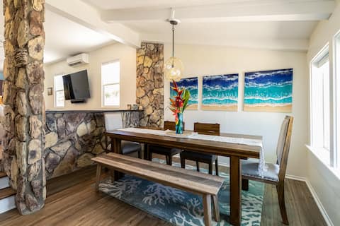 Steps to Quiet Part of Kailua Beach, AC, New Reno