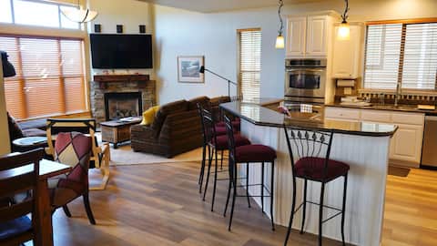Top Airbnb: Bear Hollow 4BR house with hot tub and views! in Snyderville