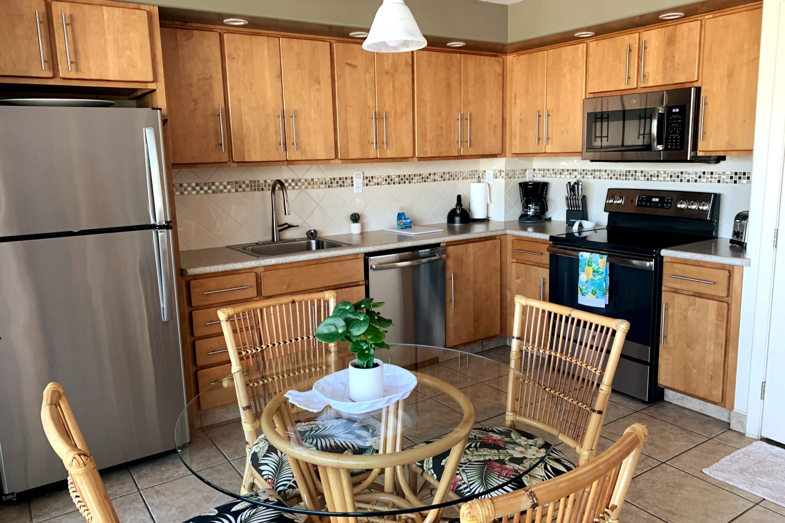 Condo in Kihei · ★4.85 · 2 bedrooms · 4 beds · 2 private baths - Image 3