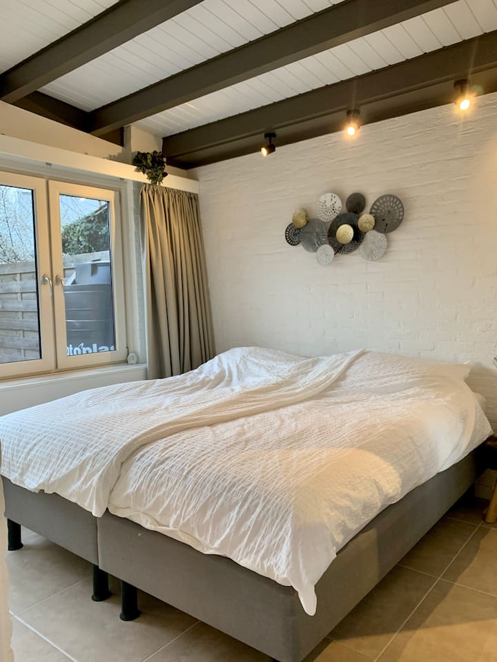 1st bedroom