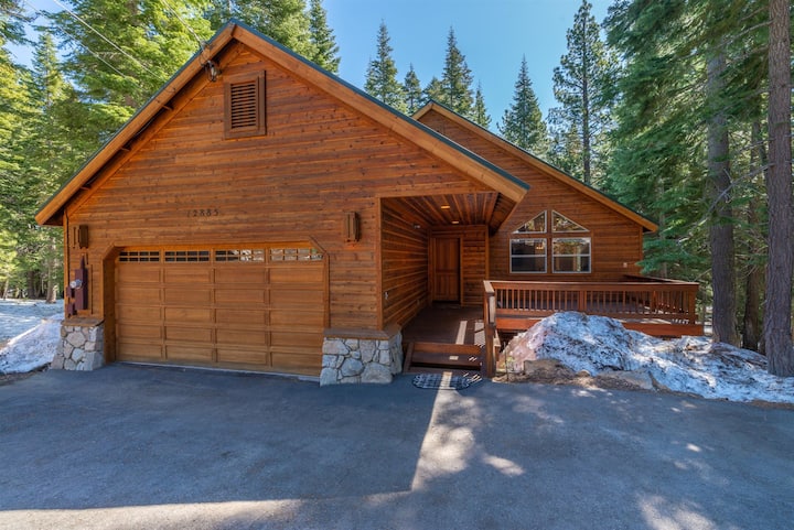 Everything You Need In A Mountain Cabin - Lake Tahoe