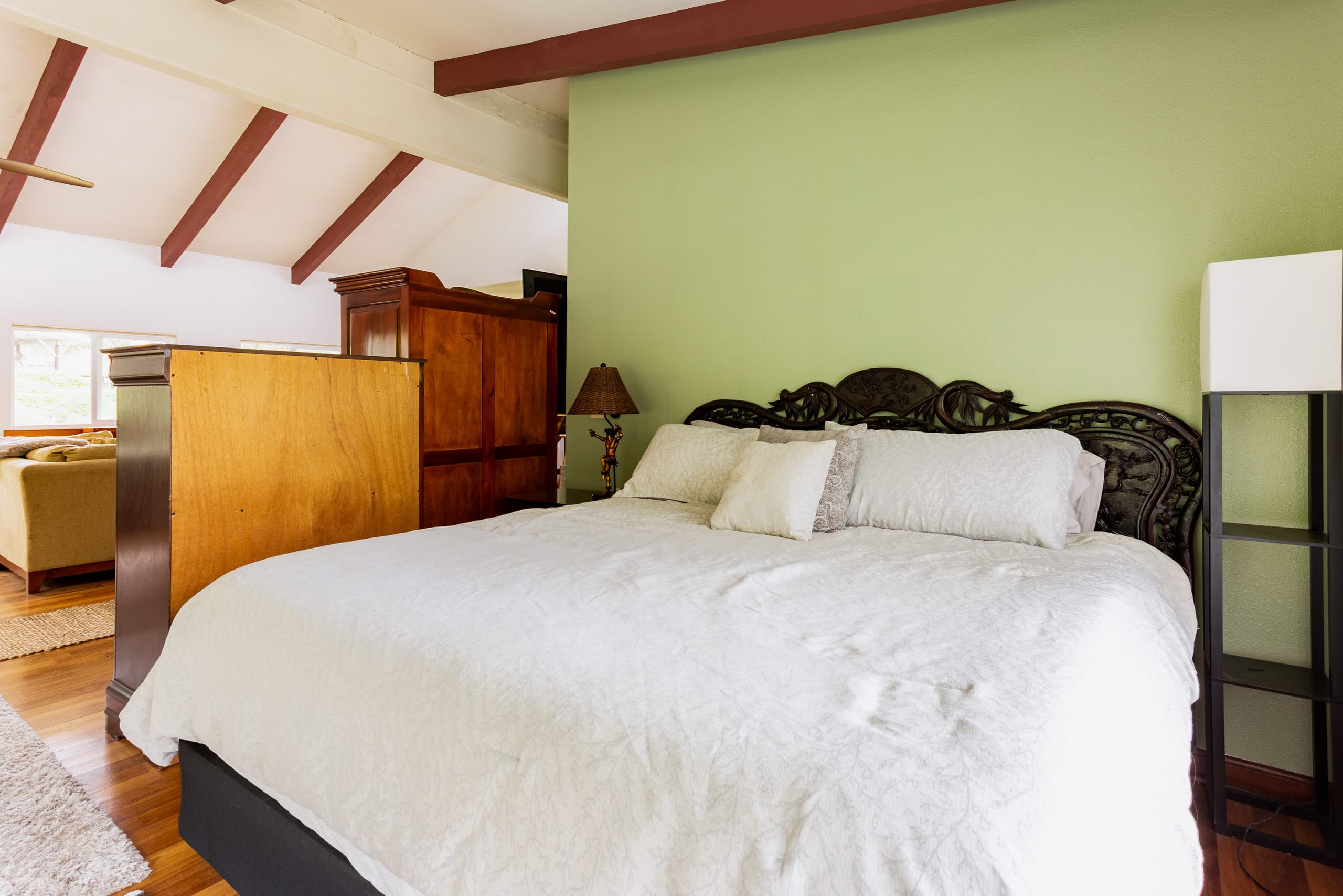 Awesome jungle view loft just 5 minutes to Hilo! - Photo 11