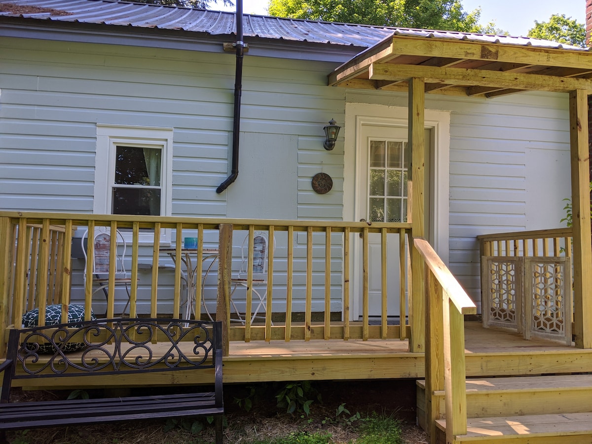 Top performing Airbnb: Mill River Cottage (pet friendly!) in Northampton