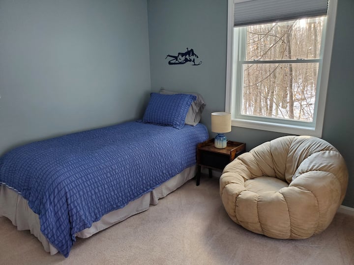 Chumba cha kulala cha mgeni #3 - Ghorofa ya 2 