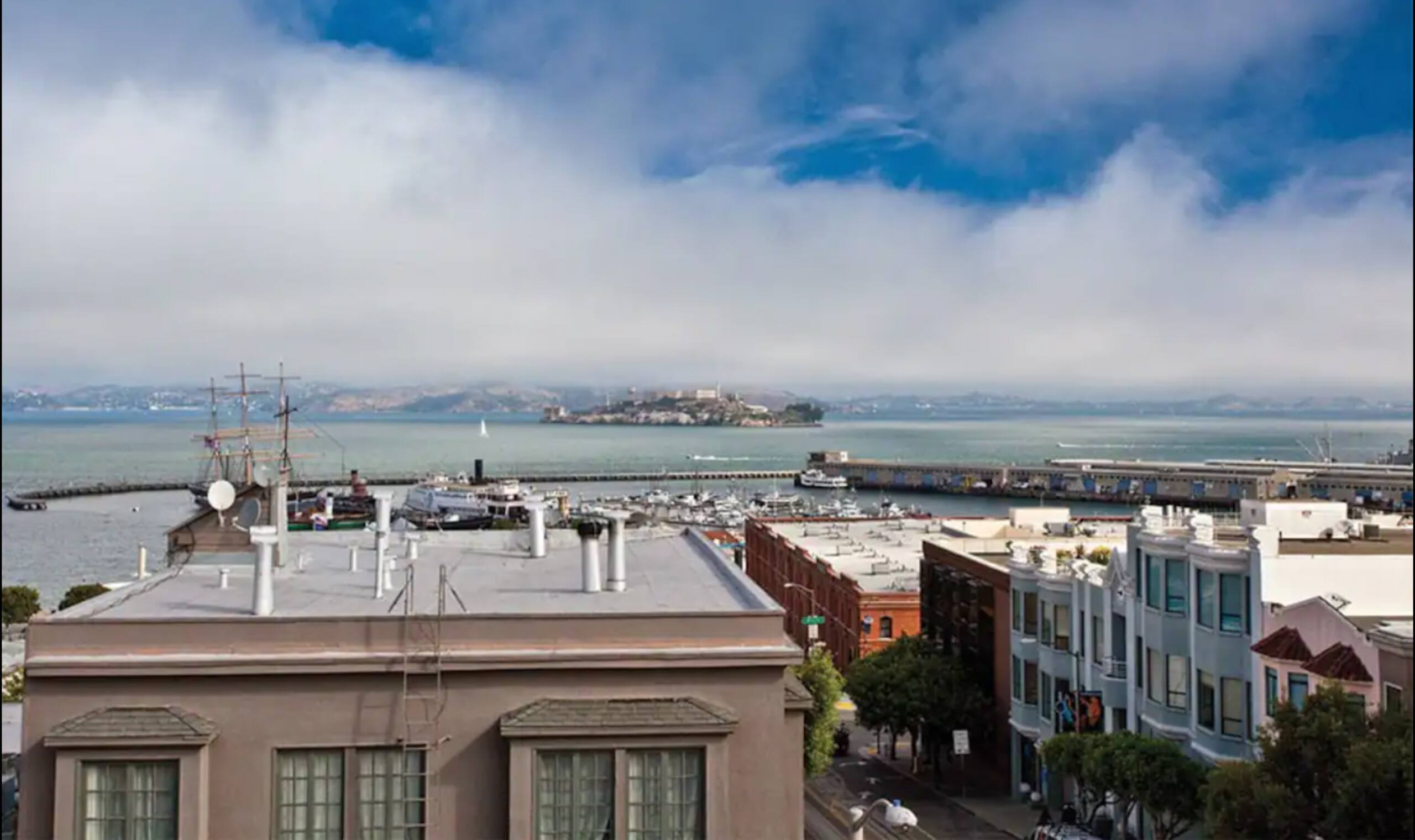Condo in San Francisco · ★5.0 · 2 bedrooms · 3 beds · 2 baths - Image 7