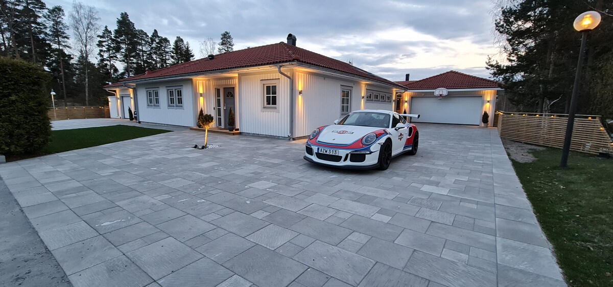 The dream home for the family!