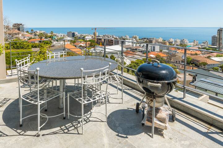 Luxury Modern Home | Springbok Road 3 Bed | Pool gallery image 4