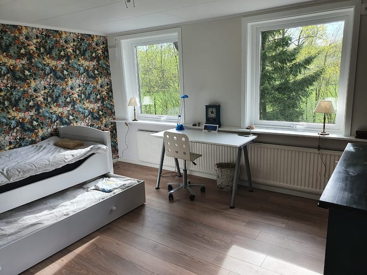 ห้องนอนชั้นบนห้องนอนชั้นบนอื่นๆ