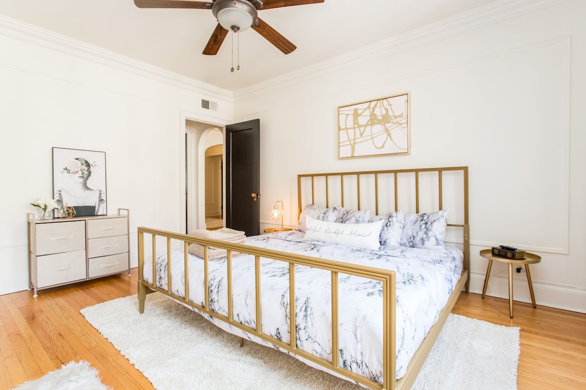 Kitanda cha Mfalme na godoro la 10"la povu la kumbukumbu