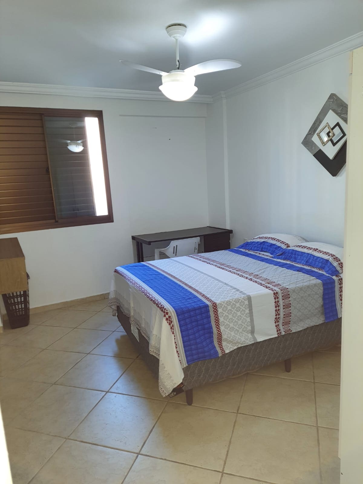 QUARTO 2 SOCIAL VISTA DA ENTRADA - נוף לכניסה לחדר השני  