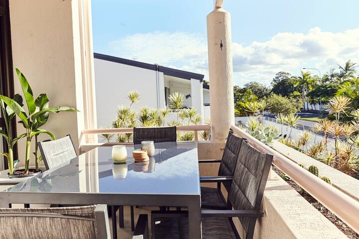 The Loft – 800m to Hastings Street! gallery image 5