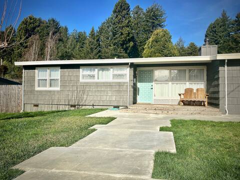 Sunny Mid-Century Gem