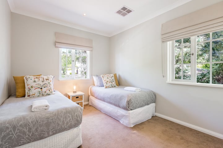 シングルベッドルーム、2階。 