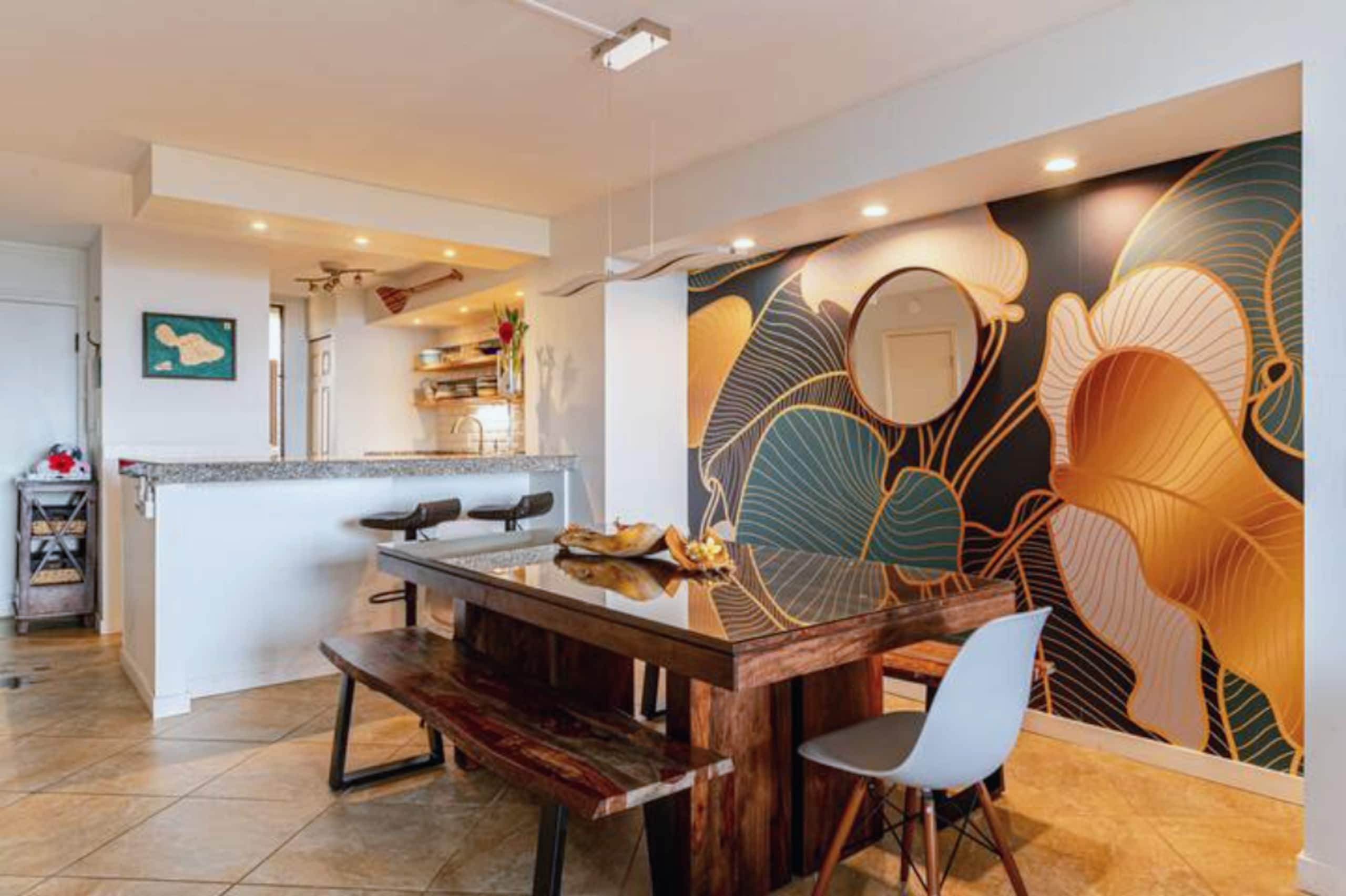 Condo in Lahaina · ★4.92 · 2 bedrooms · 3 beds · 2 baths - Image 10