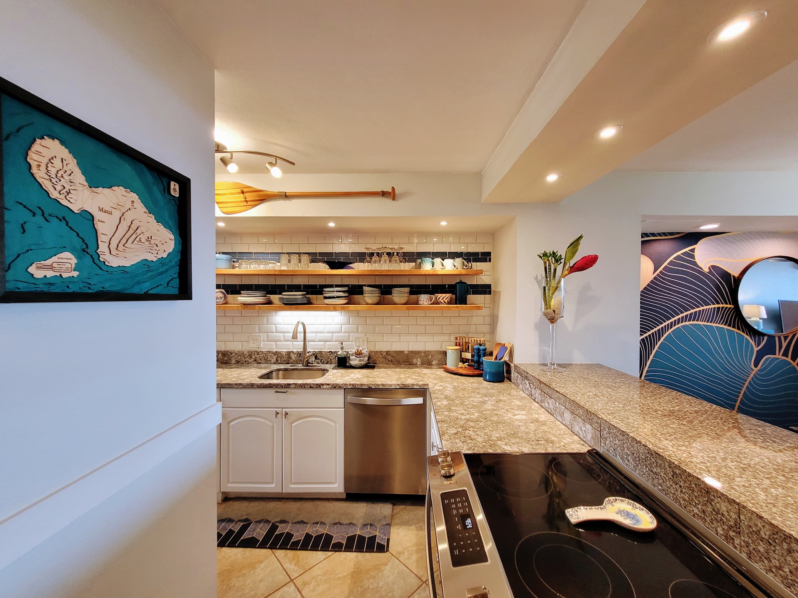 Condo in Lahaina · ★4.92 · 2 bedrooms · 3 beds · 2 baths - Image 7