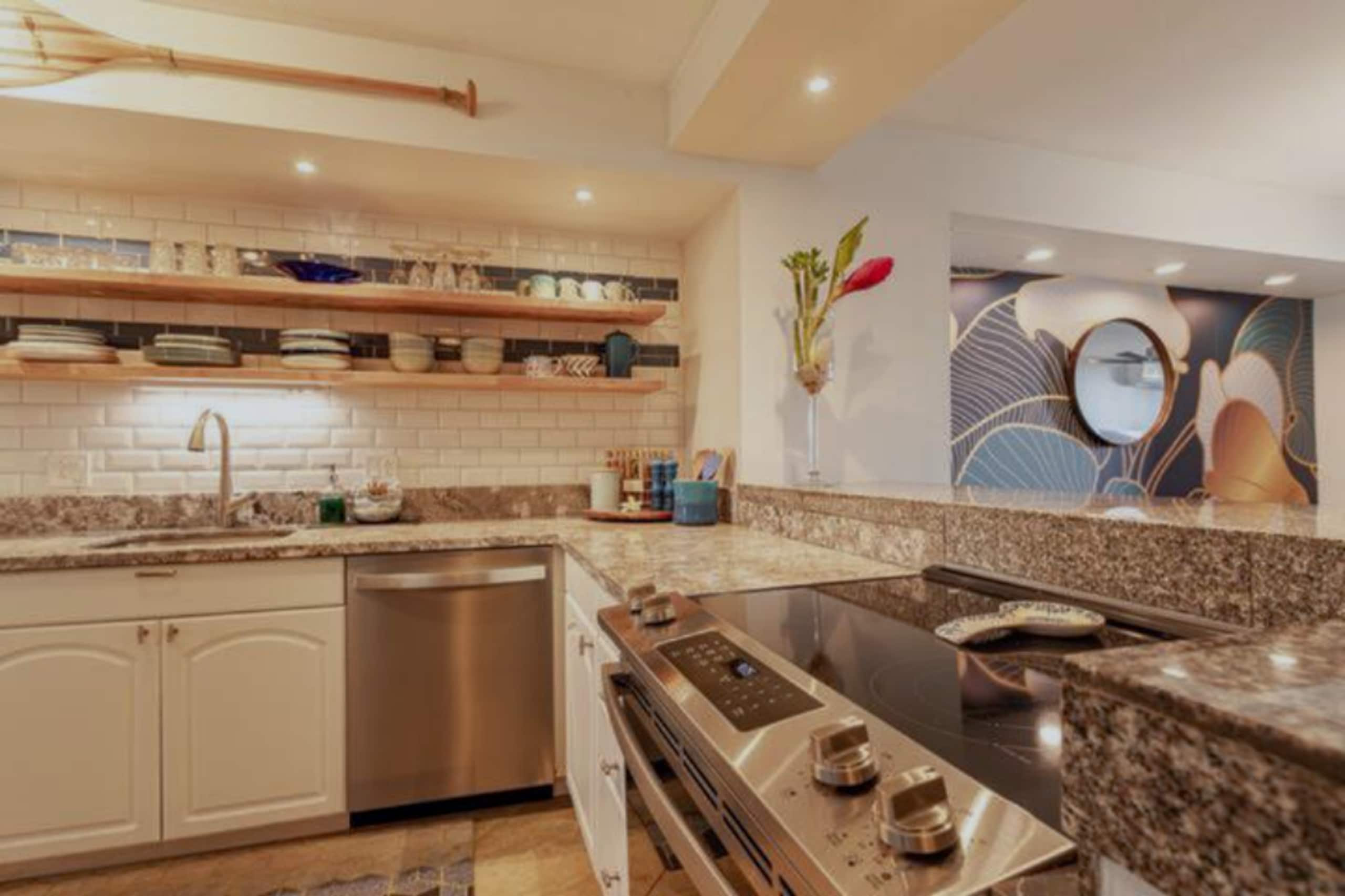 Condo in Lahaina · ★4.92 · 2 bedrooms · 3 beds · 2 baths - Image 8