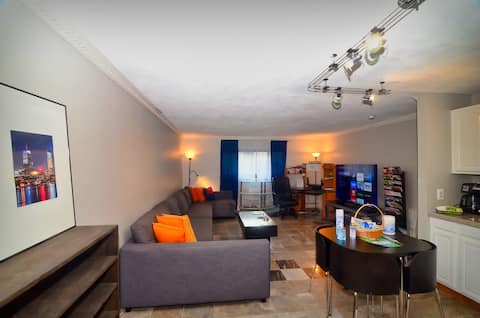 Top performing Airbnb: Entire Apt near Bos Univ/Bos College Free Parking in Allston Brighton