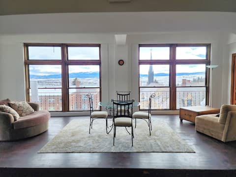 4 BD 2 BA Penthouse Historic Uptown Butte W/ Views