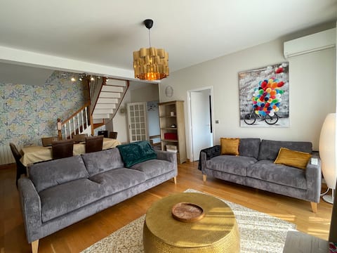 Propriété Airbnb réussie: Bright apartment - Cathedral - 3 Bedrooms à Reims