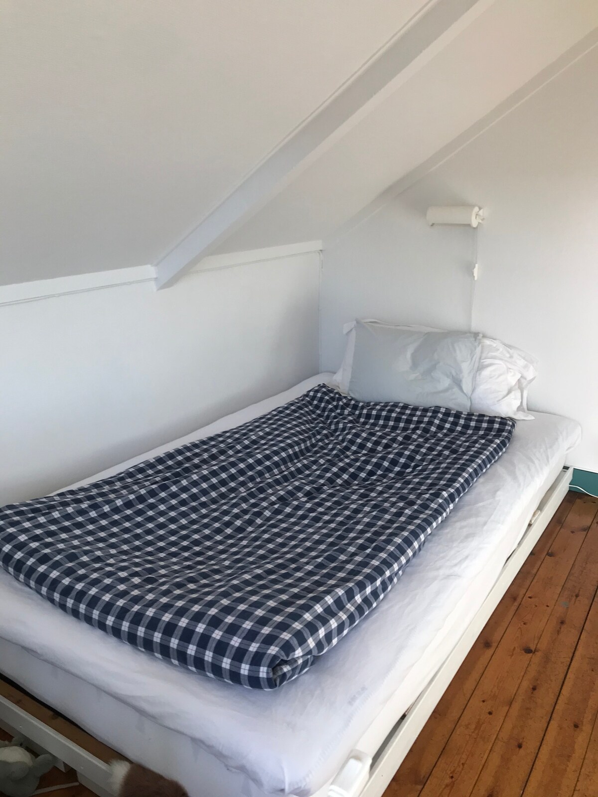 เตียงที่ห้องโถงชั้นบน x 2 กว้าง 120