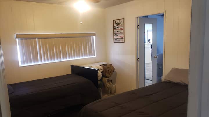 غرفة النوم 2