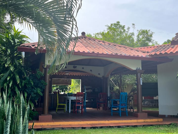 Casa De Campo Con Piscina En La Enea De Guararé - Panama