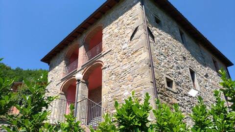 Villa with Pool in the green Garfagnana