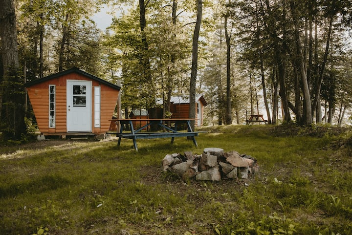 Lakefront Cabin #9- Explore, Kayaking, Bonfire