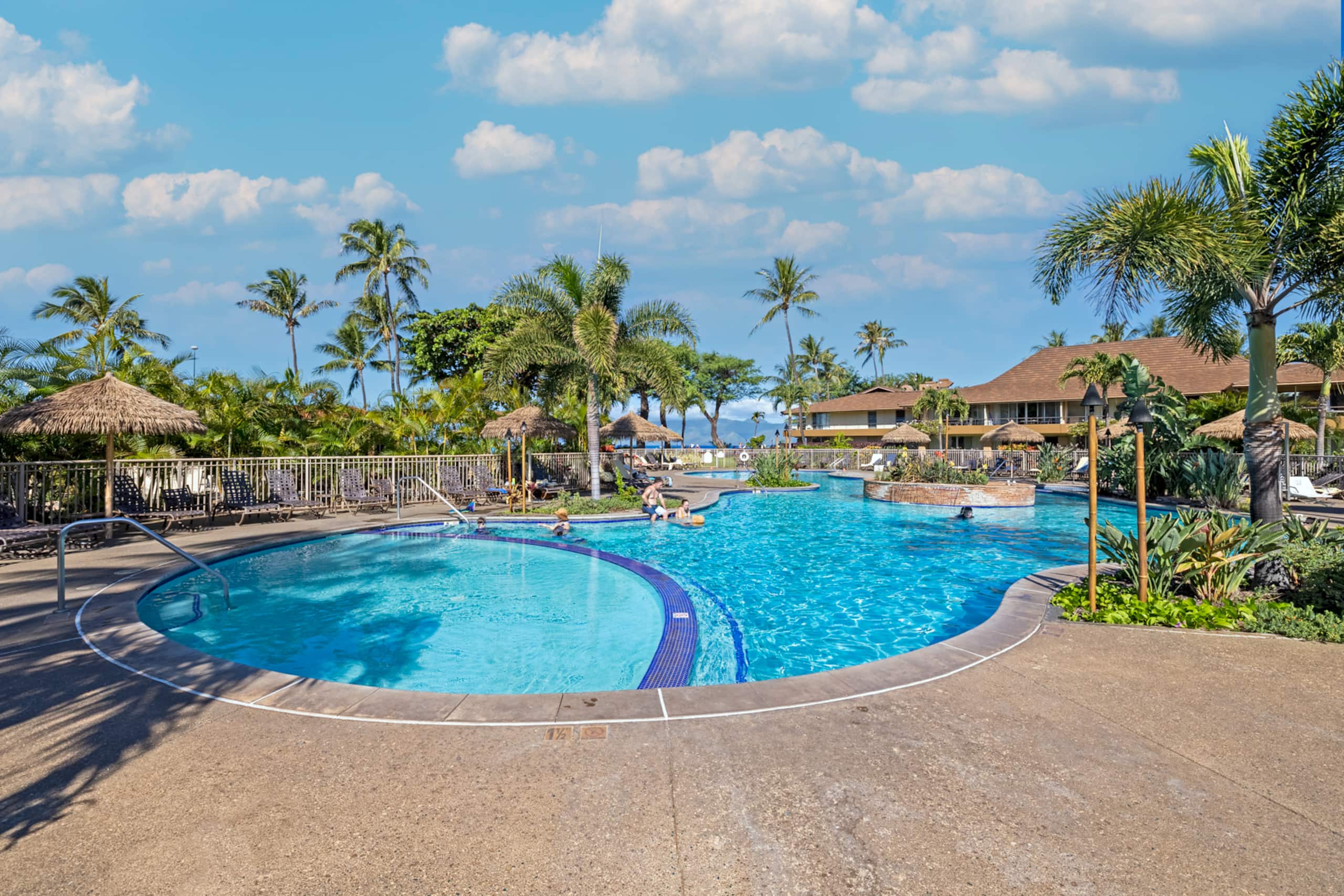 Stunning Top-Floor Oceanfront View Suite! - Image 38
